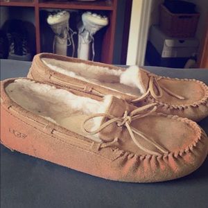 Ugg men’s size 10 Mocasins